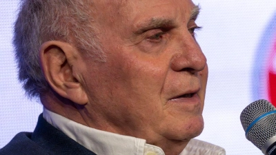Uli Hoeneß kritisiert die UEFA. (Archivbild) (Foto: Peter Kneffel/dpa)