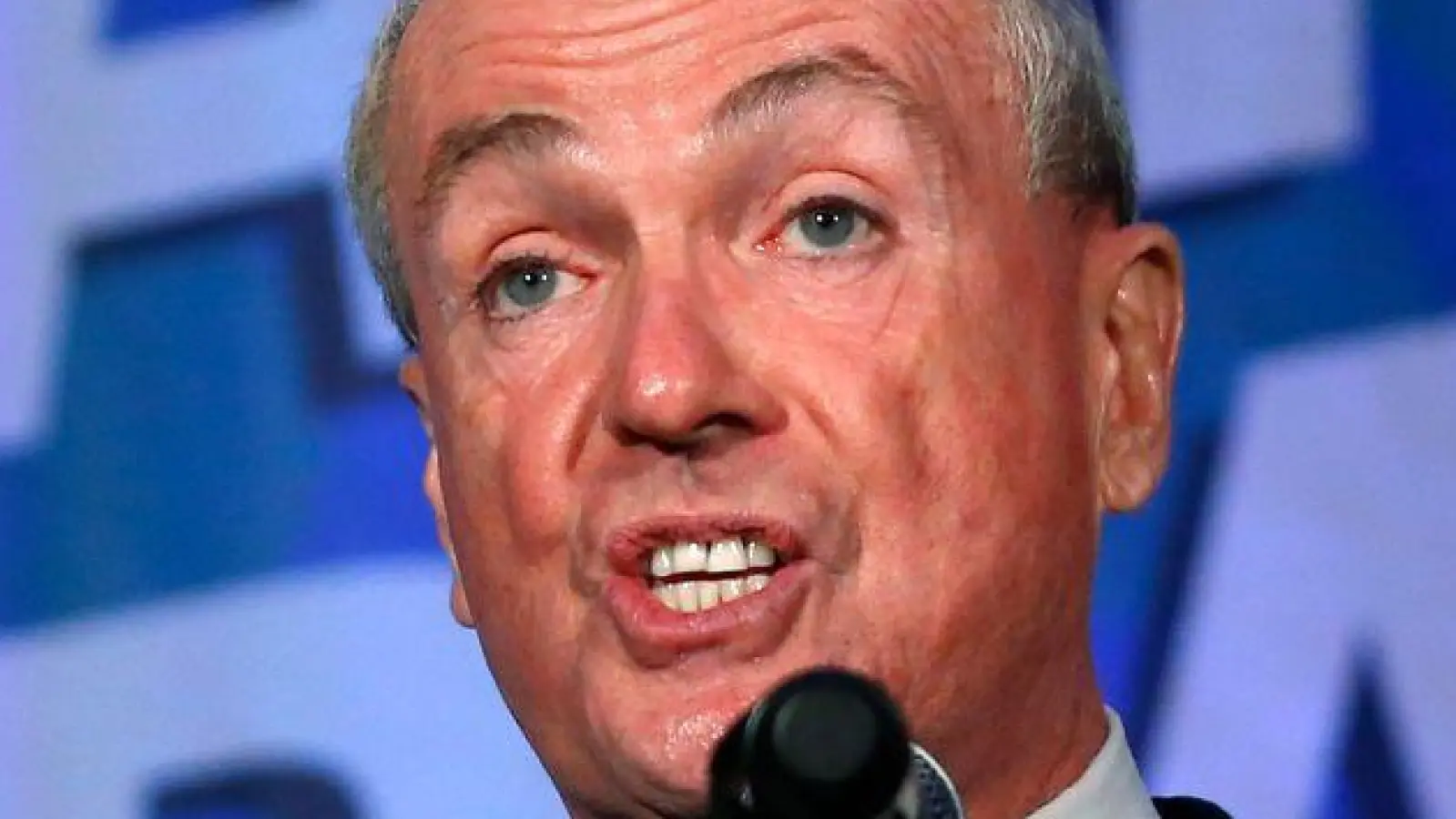 Phil Murphy bei seiner Wahl zum Gouverneur von New Jersey. (Archivbild) (Foto: Noah K. Murray/AP/dpa)