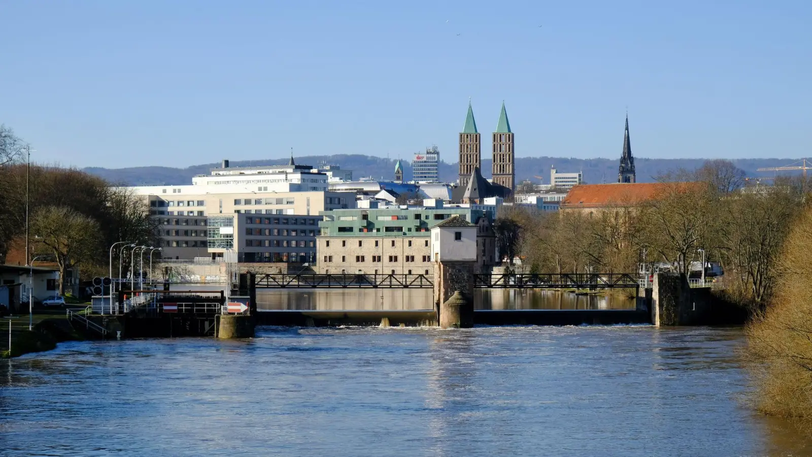 In Kassel fühlen sich die Menschen einer Umfrage zufolge am glücklichsten. (Archivbild) (Foto: Uwe Zucchi/dpa)
