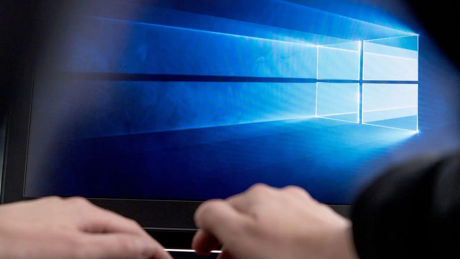 Offizielles Ende des Windows 10-Supports: Ab Oktober gibt es nur noch wichtige Sicherheitsupdates - wenn man sich registriert. (Foto: Robert Günther/dpa-tmn)