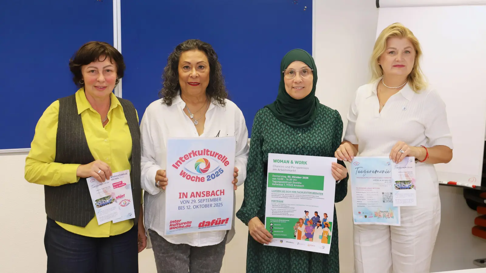 Sie stellten das Programm vor: Integrationsbeauftragte Iryna Savchenko sowie Vorsitzende Villy Wiegel, Lylia Kabouche und Dina Matveeva vom Integrationsbeirat (von links). (Foto: Oliver Herbst)