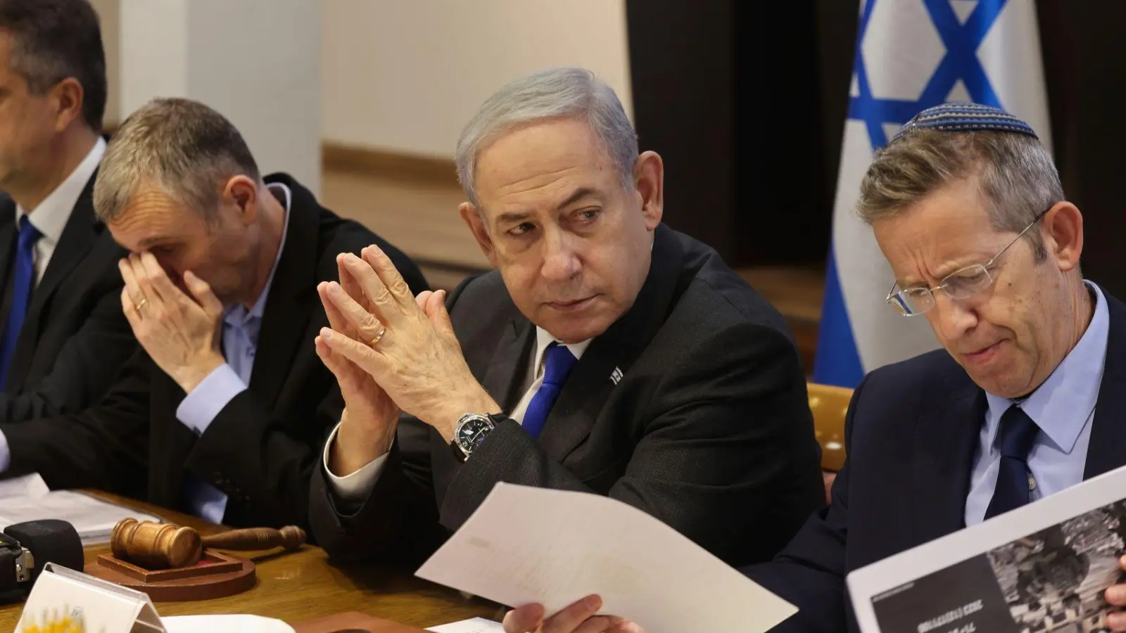 Ein weiteres Urteil des Obersten Gerichts in Tel Aviv durchkreuzt die Pläne des israelischen Premierministers Benjamin Netanjahu und seines Kabinetts. (Foto: Menahem Kahana/Pool AFP/AP/dpa)