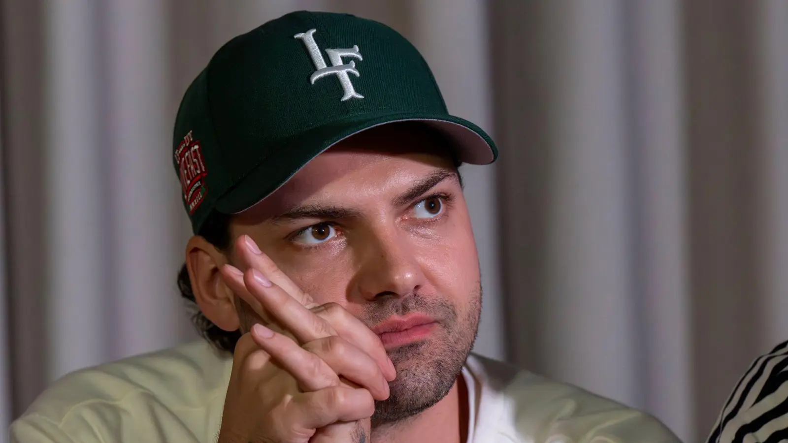 Er habe aus seinem Fehler gelernt, sagt Ochsenknecht. (Foto: Peter Kneffel/dpa)