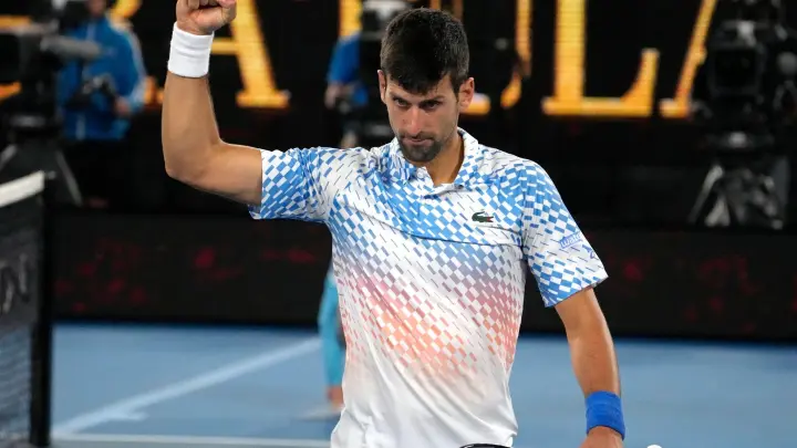 Steht wieder im Halbfinale der Australian Open: Novak Djokovic. (Foto: Ng Han Guan/AP/dpa)