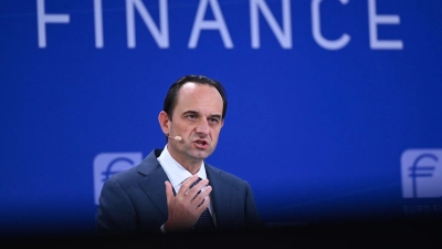 Bafin-Präsident Mark Branson sieht bei offenen Immobilienfonds Risiken für Privatanleger (Archivbild) (Foto: Arne Dedert/dpa)