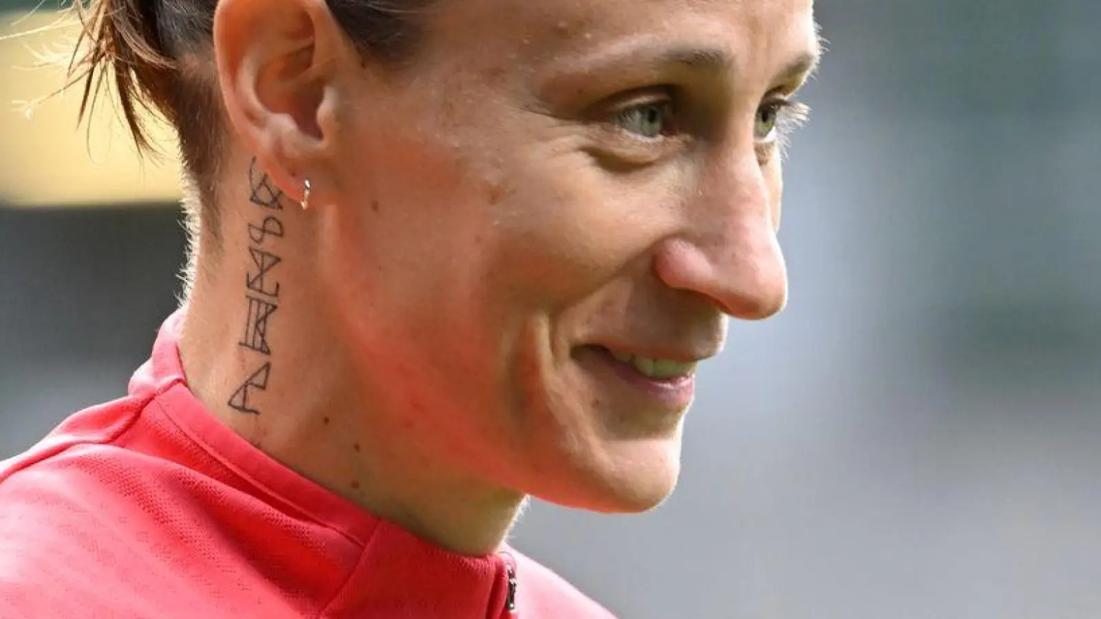 Verspätete EM-Vorbereitung hat für Torfrau Ann-Katrin Berger begonnen (Foto: Carmen Jaspersen/dpa)