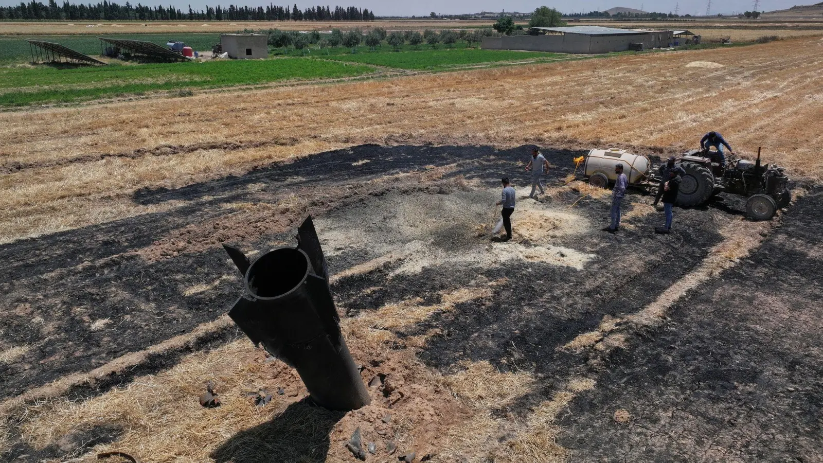 Auch in Syrien sind nach Kämpfen zwischen Iran und Israel zu Beginn der Woche Trümmer niedergegangen. (Symbolbild) (Foto: Ghaith Alsayed/AP/dpa)