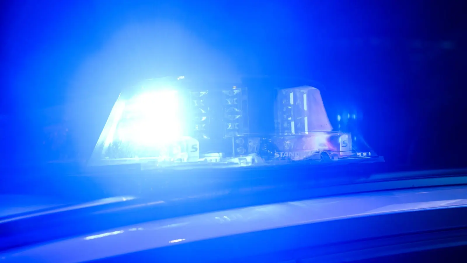 Die Polizei hielt den mutmaßlichen Falschfahrer bei Alzenau an. (Symbolbild) (Foto: Julian Stratenschulte/dpa)