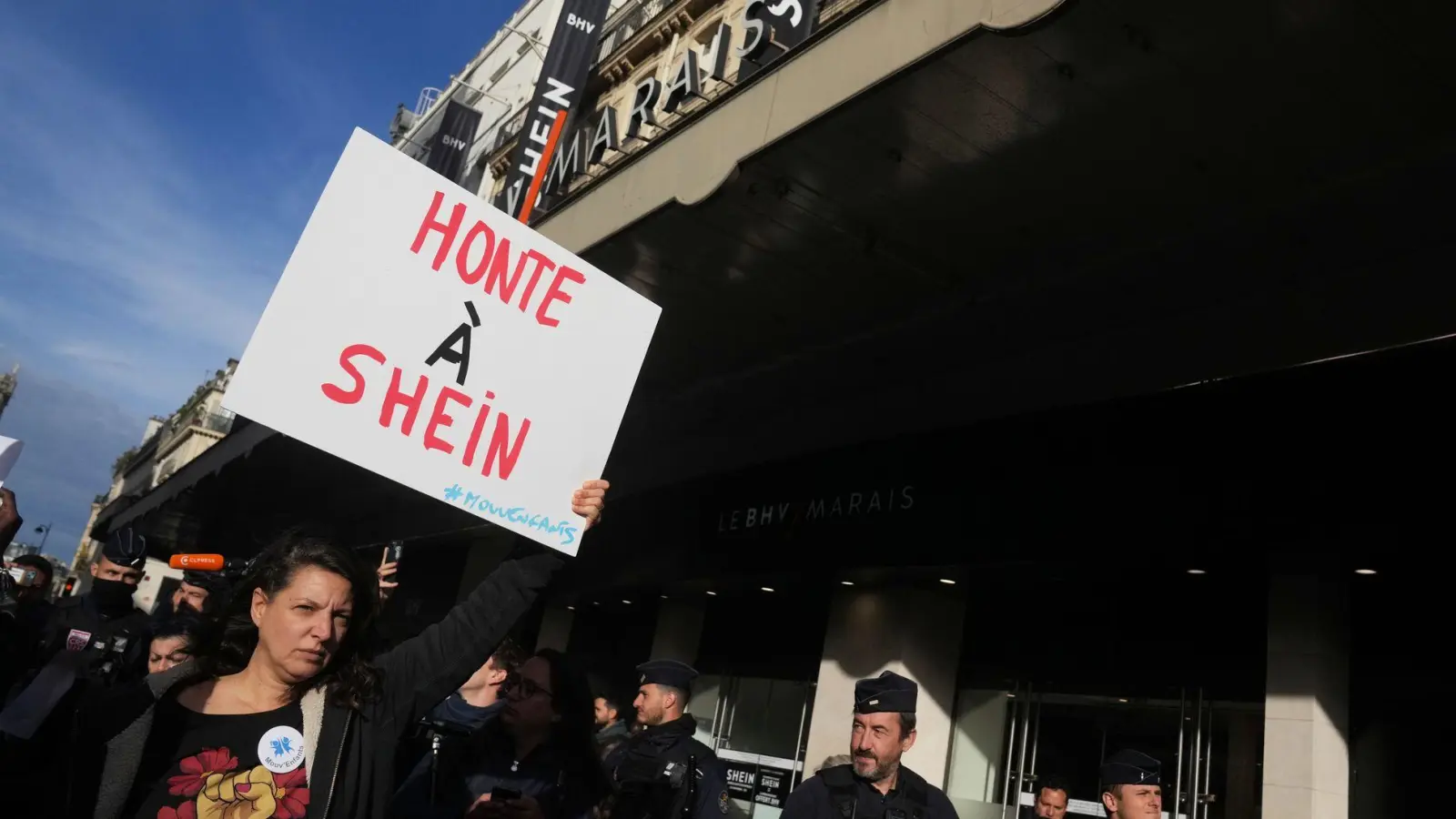Frankreich verschärft den Ton gegenüber Shein. (Foto: Thibault Camus/AP/dpa)