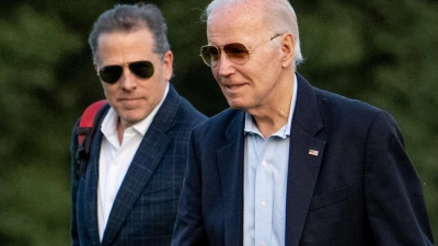 US-Präsident Joe Biden mit seinem Sohn Hunter in Washington. (Foto: Andrew Harnik/AP/dpa)