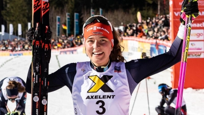 Trägt bei der nordischen Ski-WM die deutsche Fahne: Nathalie Armbruster. (Foto: Roger Buerke/Eibner-Pressefoto/dpa)