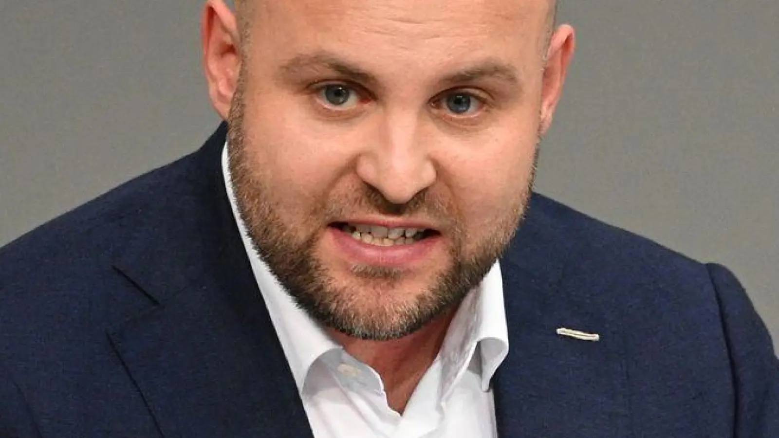 Vertrauter von Parteichefin Alice Weidel und außenpolitischer Sprecher der AfD-Fraktion: Markus Frohnmaier plant Russland-Besuch. (Archivbild) (Foto: Niklas Graeber/dpa)