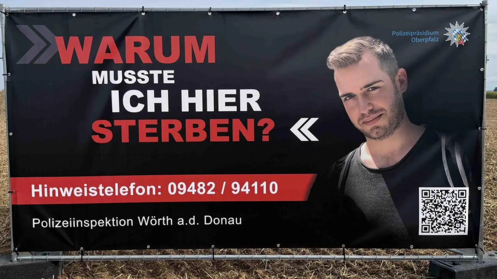 Unter anderem mit diesem Plakat hatte die Polizei um Hinweise gebeten. (Archivfoto) (Foto: Bäumler/Polizeipräsidium Oberpfalz/dpa)