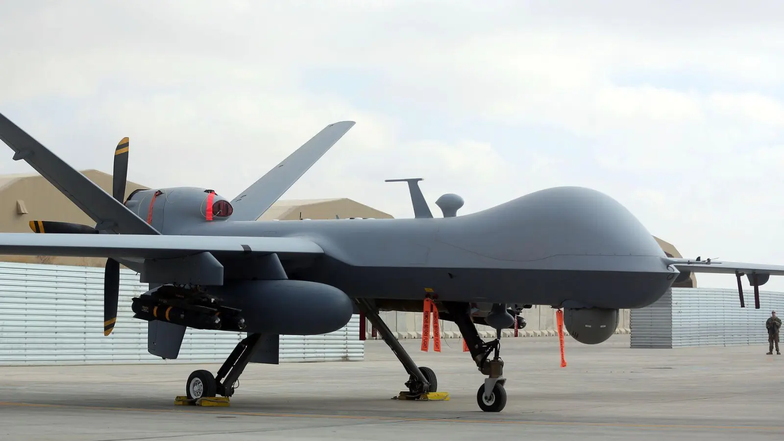 Während des Gaza-Kriegs kamen US-Drohnen vom Typ MQ-9 Reaper zum Einsatz. (Archivbild) (Foto: Massoud Hossaini/AP/dpa)