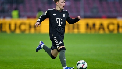 Lennart Karl in Aktion beim Bayern-Testspiel in Salzburg.  (Foto: Sven Hoppe/dpa)