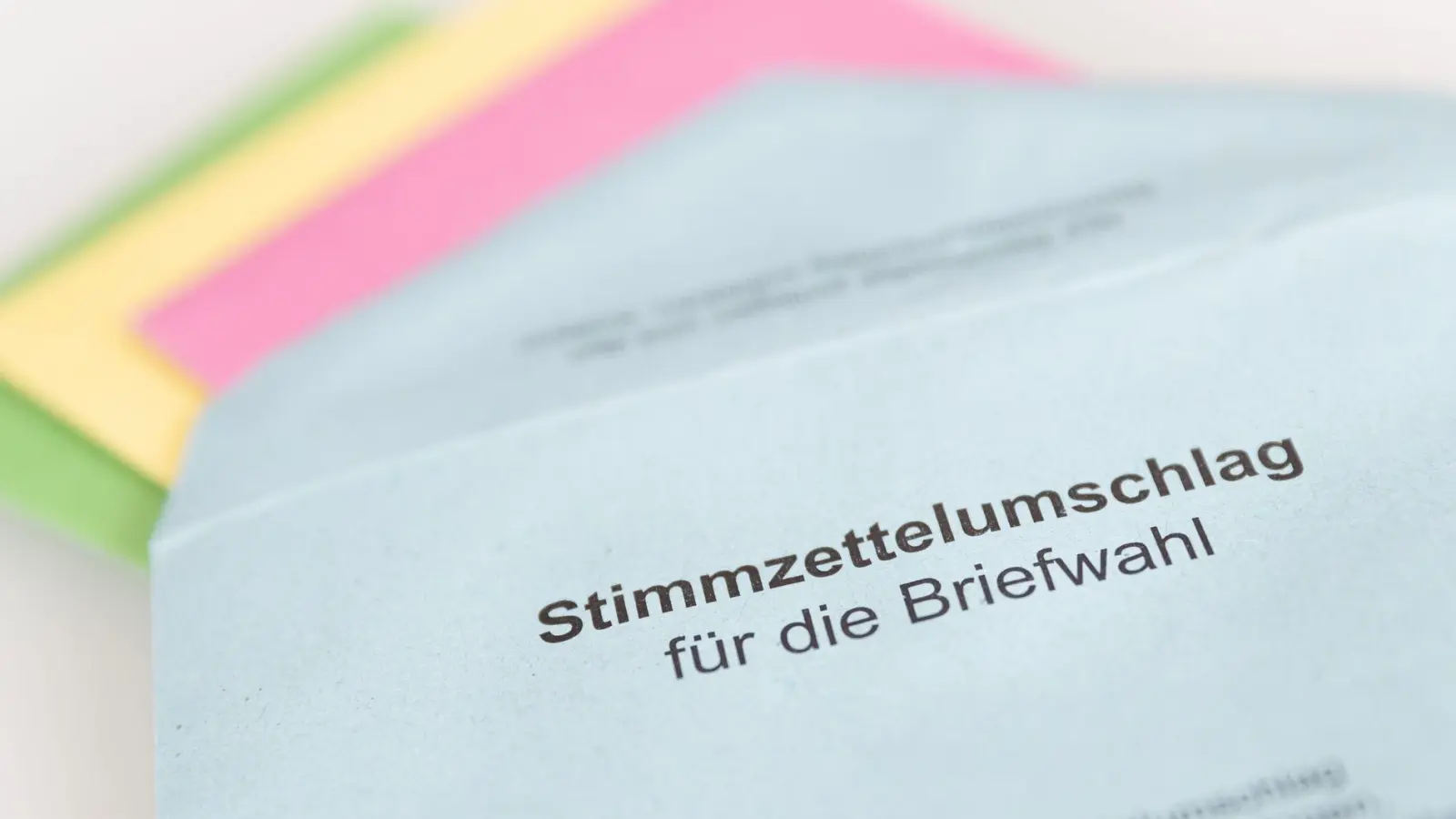 Der Tod von Kommunalwahlkandidaten der AfD nährt Spekulationen im Internet. (Symbolbild) (Foto: Friso Gentsch/dpa)