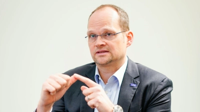BASF will den weltweit größten Standort laut Elvermann wieder in die Gewinnzone bringen. (Archivbild) (Foto: Uwe Anspach/dpa)