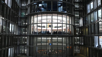 Der Ausschuss tagte bis zum Morgen.  (Foto: Elisa Schu/dpa)