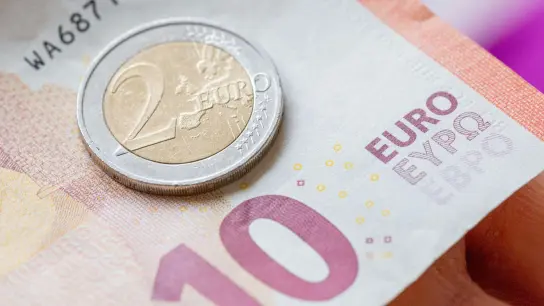 Der gesetzliche Mindestlohn in Deutschland steigt am 1. Oktober auf 12 Euro. (Foto: Fernando Gutierrez-Juarez/dpa-Zentralbild/dpa)