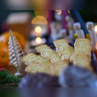 Stets Ende August hält das erste Weihnachtsgebäck Einzug im Supermarkt. (Foto: Hendrik Schmidt/dpa)