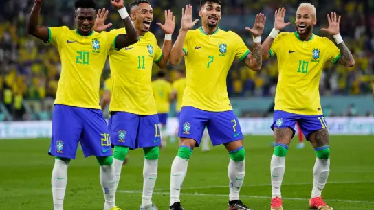 Die Brasilianer hatten gegen Südkorea viel Grund zu feiern. (Foto: Manu Fernandez/AP/dpa)
