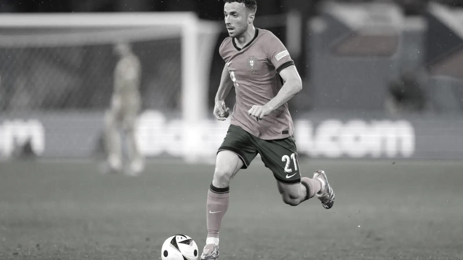 Diogo Jota starb ebenso wie sein Bruder bei einem Verkehrsunfall in Spanien.  (Foto: Robert Michael/dpa)