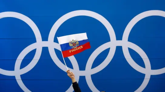 Das IOC hat angekündigt, russische Athleten trotz des Krieges in der Ukraine bei Olympischen Spielen zulassen zu wollen. (Foto: Jae C. Hong/AP/dpa)