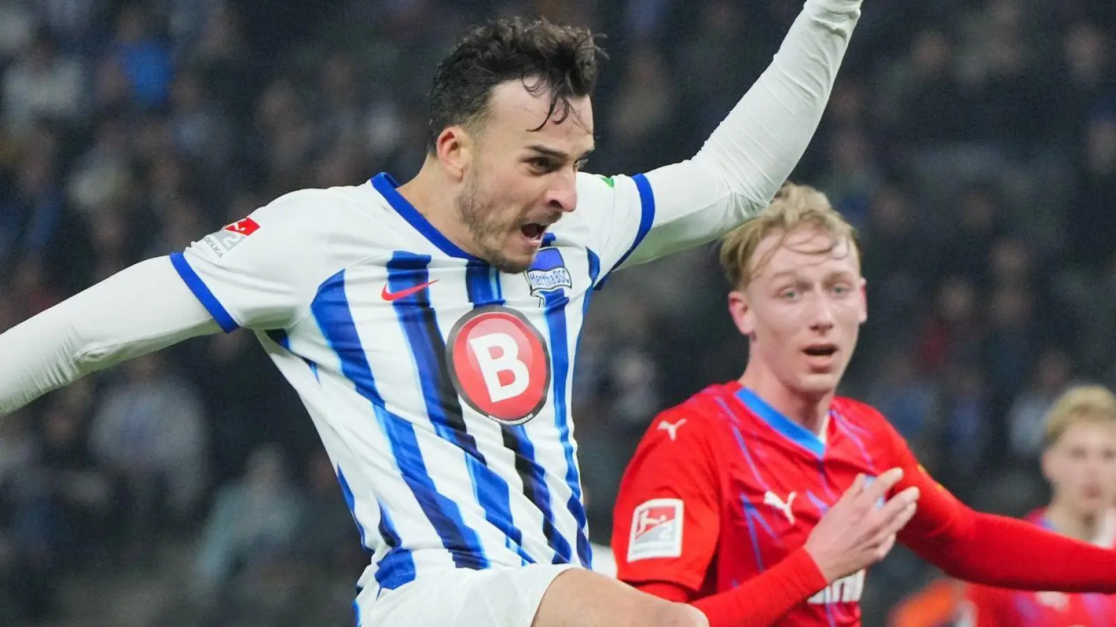 Zwei Tore von Haris Tabakovic (l) reichten Hertha gegen Kiel nicht zum Sieg. (Foto: Soeren Stache/dpa)