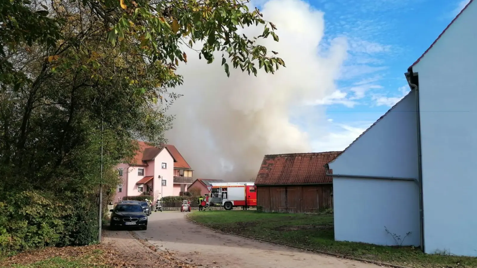 Weithin sichtbar war die Rauchsäule in Rohrbach.  (Foto: Cindy Zippold)