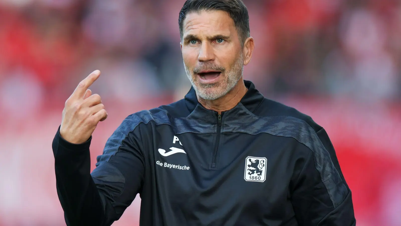 Guter Start für 1860-Trainer Patrick Glöckner. (Foto: Christoph Reichwein/dpa)