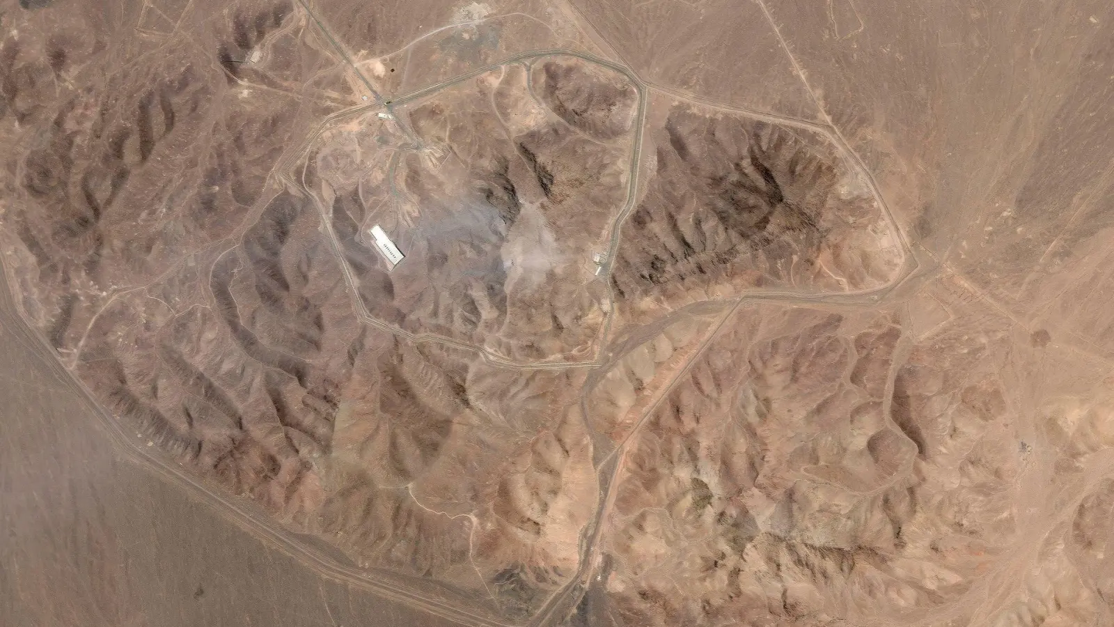 Die angegriffene Atomanlage in Fordo gilt Israel als wichtigstes Ziel in seinem Krieg gegen den Iran. (Archivbild)  (Foto: Planet Labs PBC/Planet Labs PBC via AP/dpa)