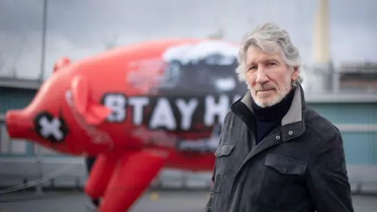 Roger Waters hat mit Äußerungen zum russischen Angriffskrieg gegen die Ukraine für Empörung in Kiew und für Beifall in Moskau gesorgt. (Foto: Victoria Jones/PA Wire/dpa)