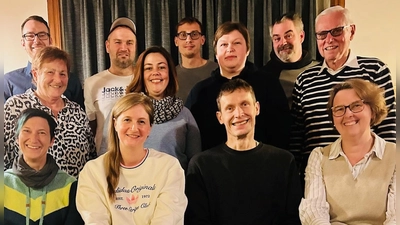 Diese Kandidatinnen und Kandidaten wollen für den Bürgerblock in den Uehlfelder Gemeinderat einziehen. (Foto: Helmut Praus)