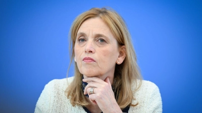 Familienministerin Prien glaubt nicht, dass die CDU ihre Position zur Leihmutterschaft zeitnah aufweicht. (Archivfoto) (Foto: Soeren Stache/dpa)