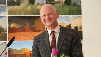 Stephan Bierling beobachtet Donald Trump genau. Zur Ansbacher Leselust hatte er auch etwas Hoffnung mitgebracht.  (Foto: Martina Kramer)