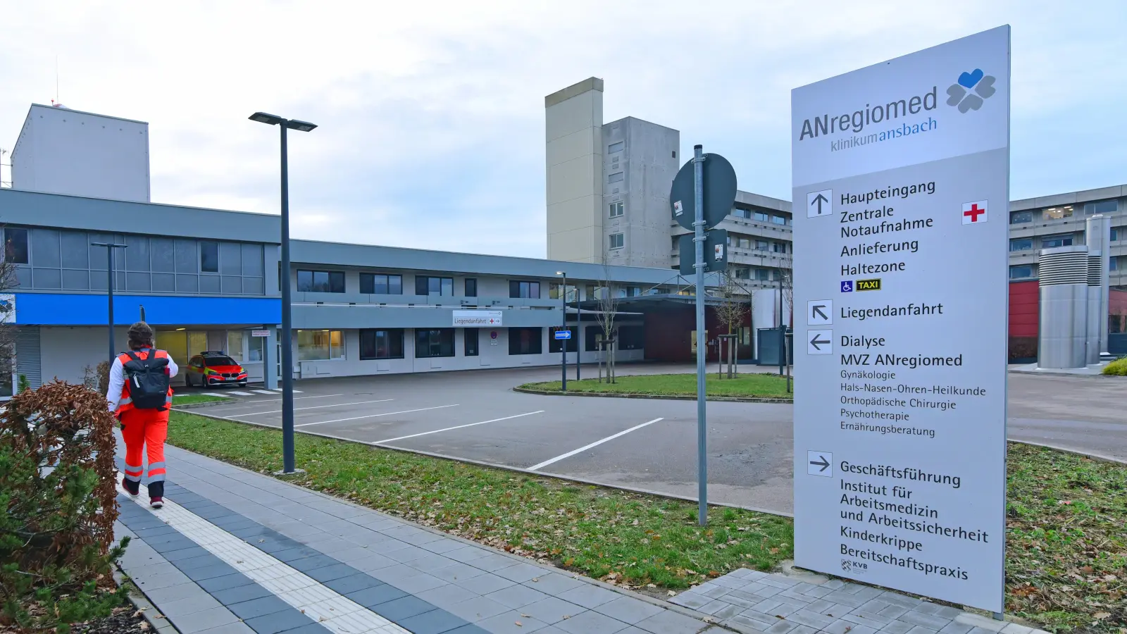 Noch mehr Minus: Der Verwaltungsrat von ANregiomed hat den Wirtschaftsplan für das Jahr 2024 beschlossen. Das Defizit des Klinikverbundes soll bei 32 Millionen Euro liegen. (Archivbild: Sarina Schwinn)