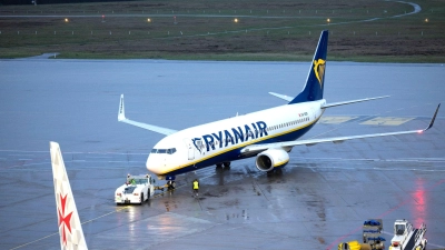Ryanair rechnet damit, dass in diesem Herbst nur 14 statt wie erhofft 27 neue Flugzeuge ausgeliefert werden. (Foto: Thomas Banneyer/dpa)