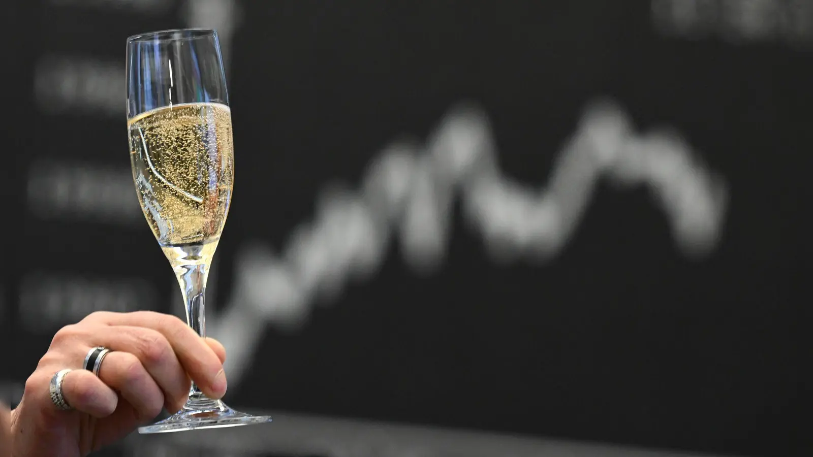 Die deutsche Fondsbranche eilt von Rekord zu Rekord. (Symbolbild) (Foto: Arne Dedert/dpa)