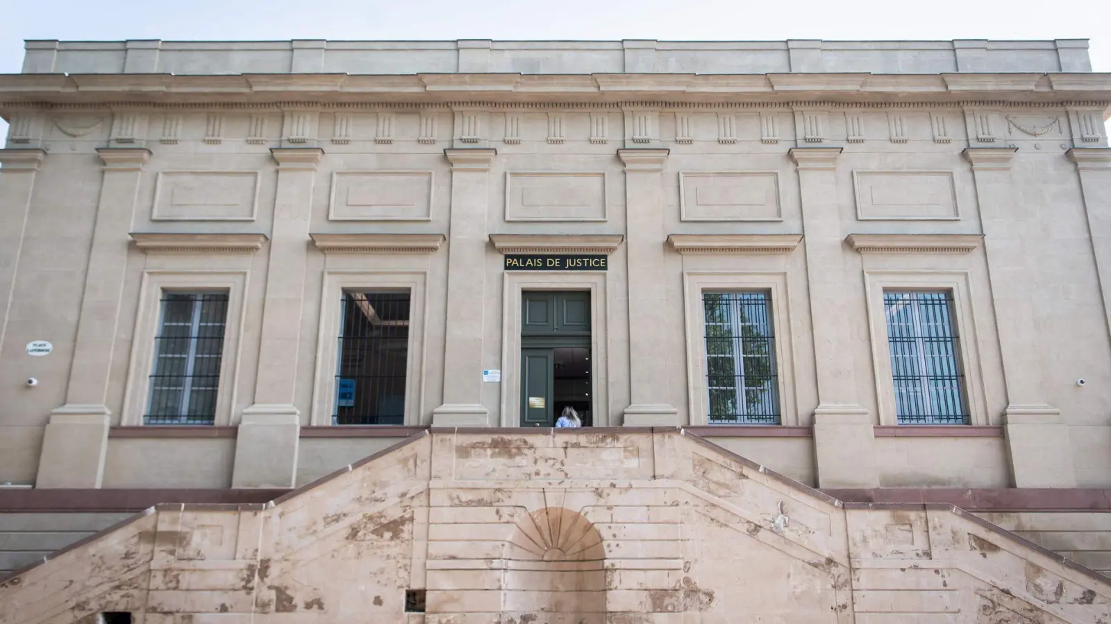 Das Verschwinden der jungen Frau hat Frankreich in seinen Bann gezogen. (Archivbild) (Foto: Matthieu Rondel/AFP/dpa)