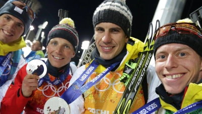 Nachträglich Olympiasieger: Die deutsche Biathlon-Staffel von 2014. (Foto: Kay Nietfeld/dpa)