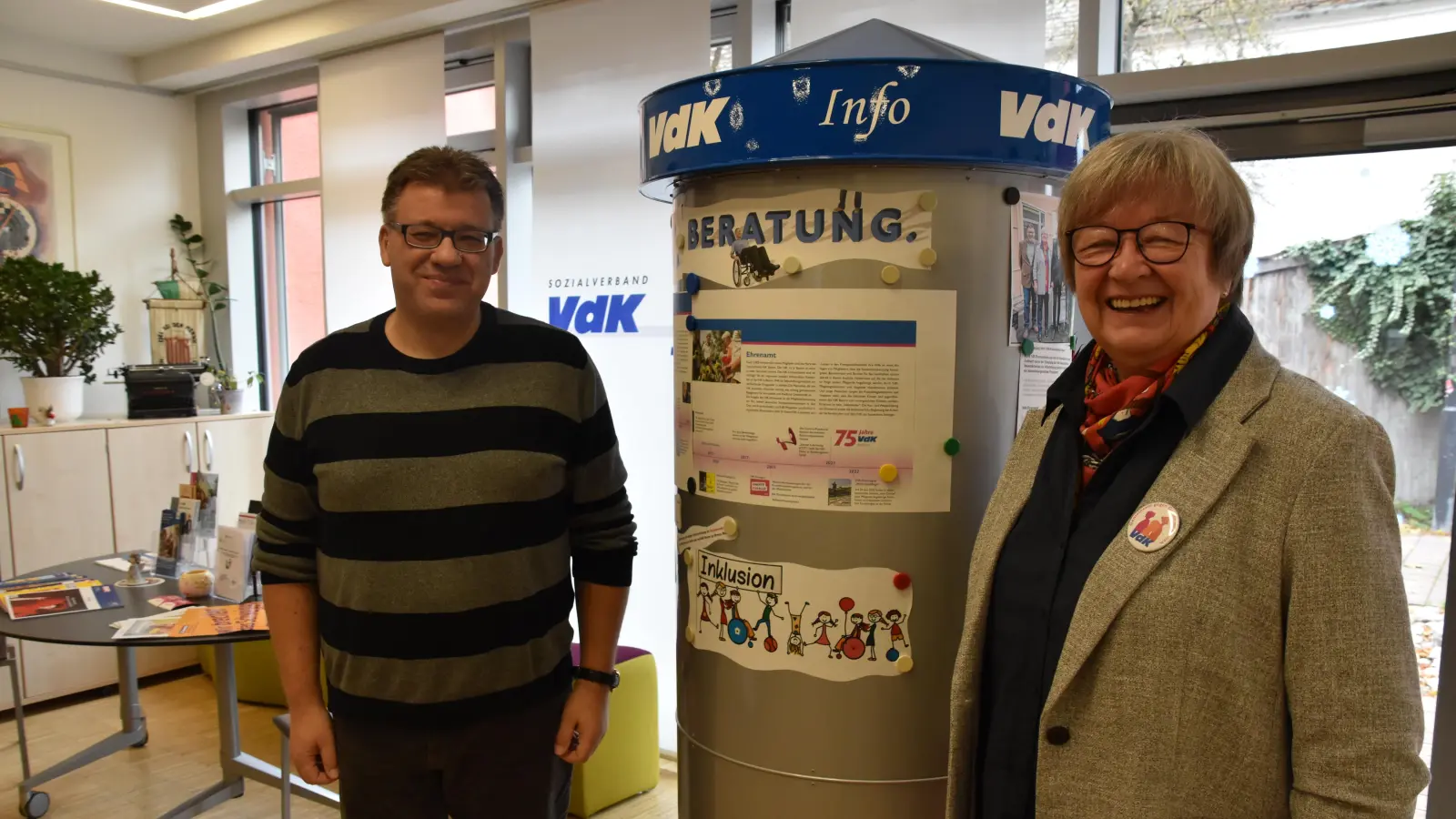 VdK-Kreisgeschäftsführer Markus Schubert und die Kreisvorsitzende Helga Koch engagieren sich für die sozialpolitische Arbeit, um ältere und kranke Menschen zu unterstützen. (Foto: Silvia Schäfer)