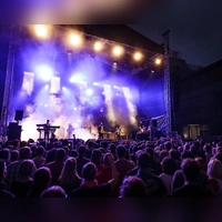 Das Ansbach Open zieht seit 2000 für ein Wochenende Popstars in die Stadt. Das Festival soll ein Programm für alle Altersgruppen bieten. (Archivbild: Philipp Merx)