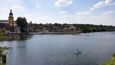 In Kitzingen ist es oft besonders heiß. (Archivbild) (Foto: Daniel Löb/dpa)