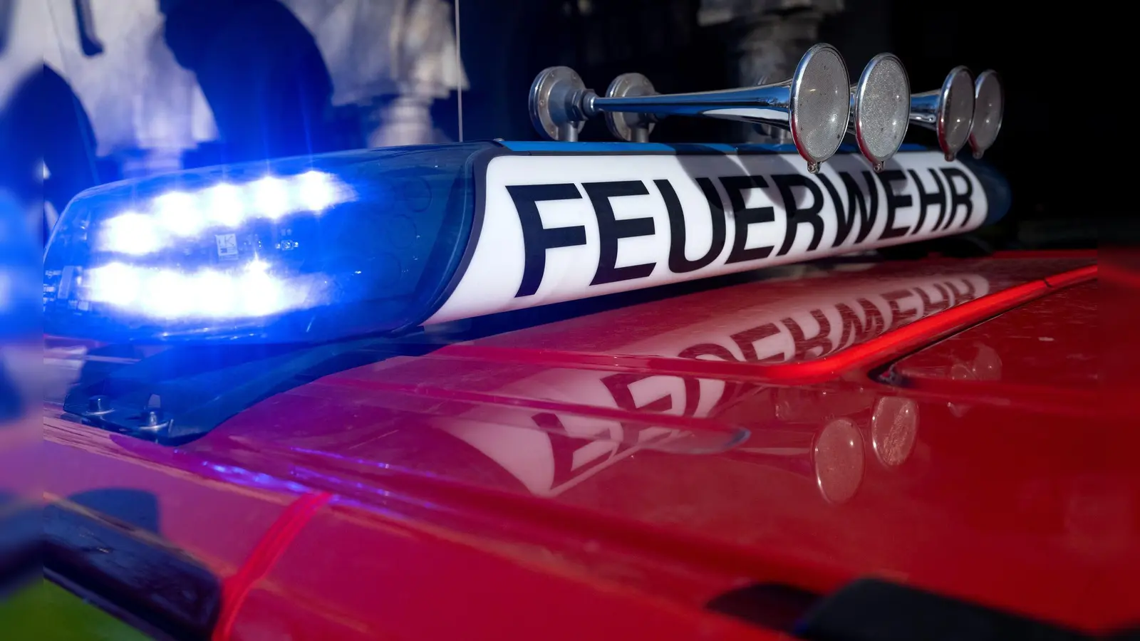 In Wunsiedel hat ein Reihenhaus gebrannt. (Symbolbild) (Foto: Sven Hoppe/dpa)