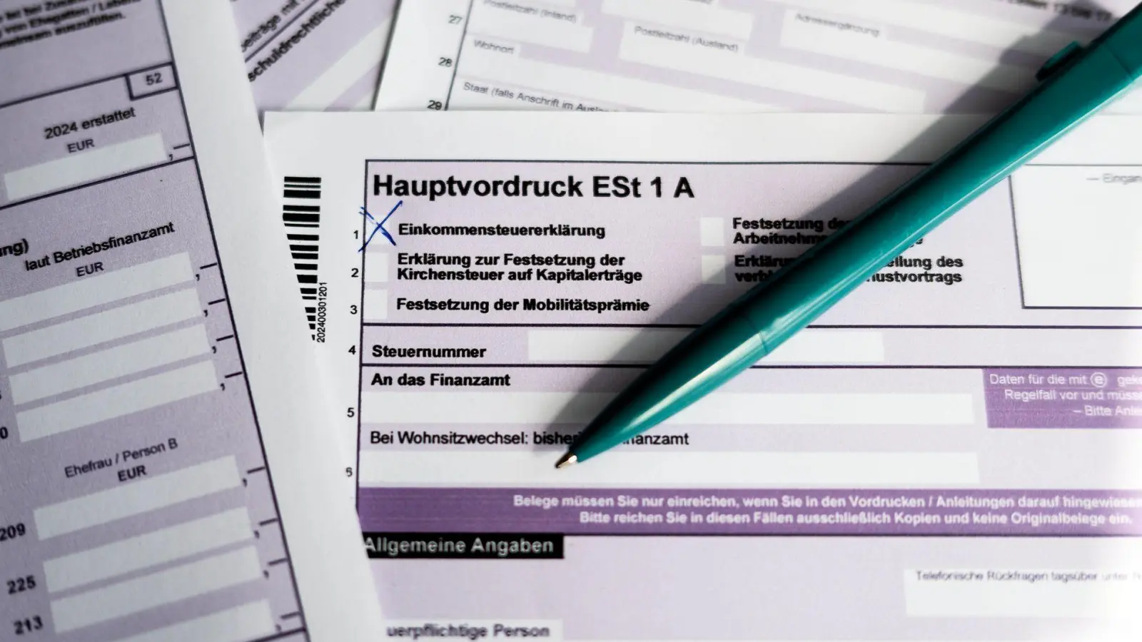 Die Steuererklärung direkt vom Finanzamt machen lassen – das wünscht sich die SPD. (Archivbild) (Foto: Sina Schuldt/dpa)