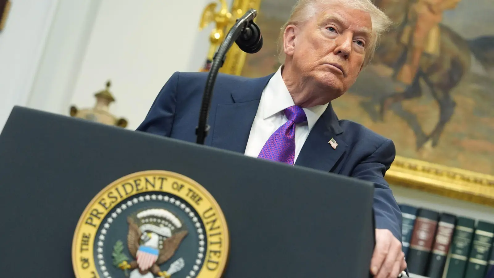 Unter Trump soll Schluss mit früheren Einschätzungen zu Treibhausgasen sein.  (Foto: Evan Vucci/AP/dpa)