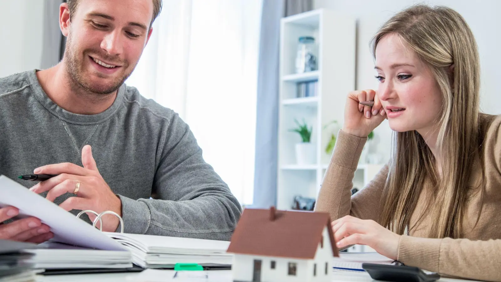 Sämtliches Eigenkapital für die Baufinanzierung angegeben? Wer ein gut gefülltes Wertpapierdepot besitzt, kann diesen Vermögenswert mit einbringen. (Foto: Christin Klose/dpa-tmn)