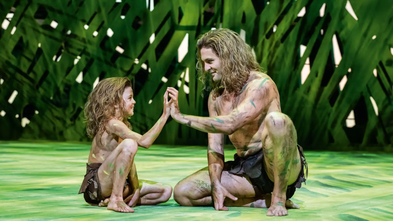 Am 19.12. stehen Vater und Sohn beim Musical „Tarzan“ gemeinsam auf der Bühne. (Foto: Johan Persson/Stage Entertainment/dpa)