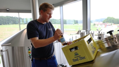 Mit einem alkoholfreien Hellen ist Florian Hauf 2025 auf den Markt gegangen. Weitere Sorten könnten folgen. (Foto: Johannes Hirschlach)