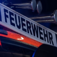 Die 13-Jährigen versuchten die Flammen noch selbst zu löschen. (Symbolbild) (Foto: Marijan Murat/dpa)
